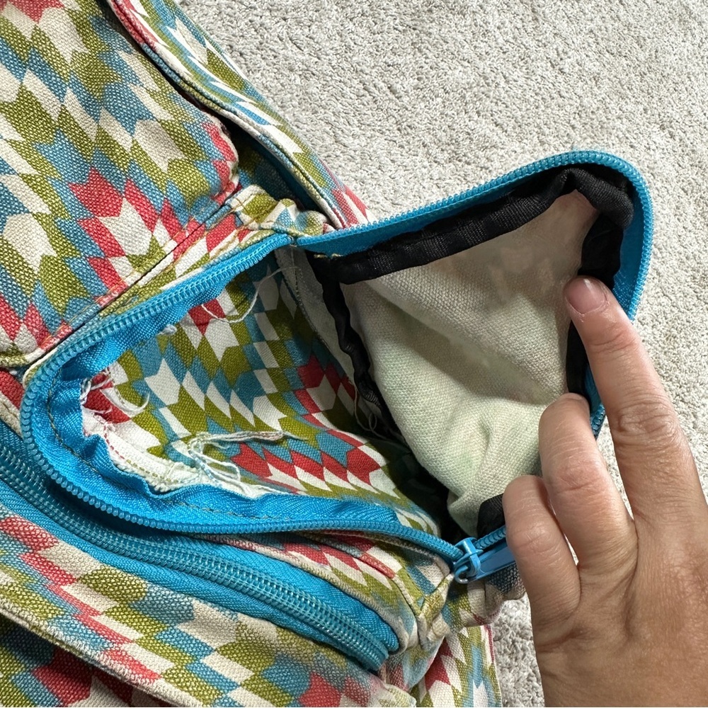 Kavu Women’s Rope Sling Bag Crossbody Travel in Garden Tile Southwest - Picture 9 of 11